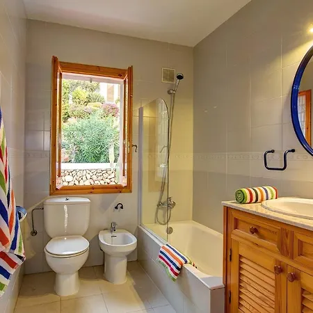 Villa Corina By