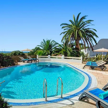 Corina By וילה *
