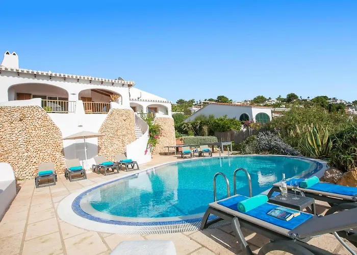 ヴィラ Corina By アライオル